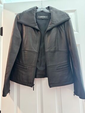 Kenneth Cole Reaction Women's Black Leather Zip Jacket with Wide Collar
